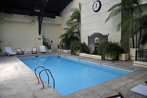 Loi Suites Recoleta Hotel