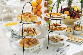 Loi Suites Recoleta Hotel