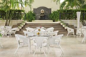 Loi Suites Recoleta Hotel