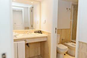 Loi Suites Recoleta Hotel