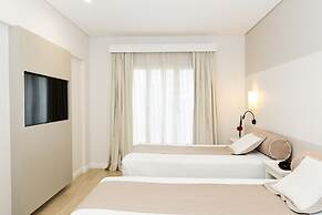 Loi Suites Recoleta Hotel