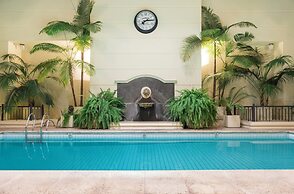 Loi Suites Recoleta Hotel