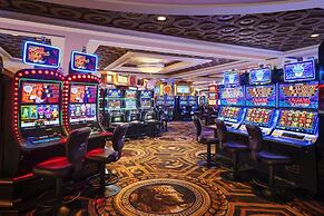 Caesars Atlantic City Resort & Casino
