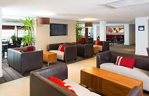 Holiday Inn Express Milton Keynes by IHG