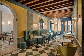 NH Venezia Santa Lucia