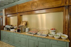 NH Venezia Santa Lucia