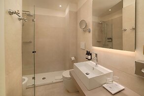 NH Venezia Santa Lucia