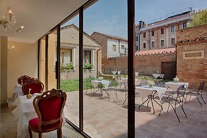 NH Venezia Santa Lucia