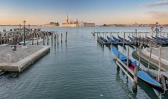 NH Venezia Santa Lucia