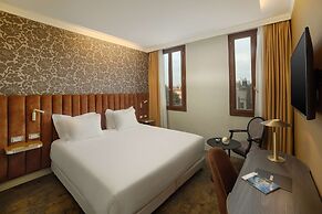 NH Venezia Santa Lucia