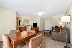 Comfort Suites Red Bluff near I-5