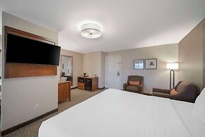 Comfort Suites Red Bluff near I-5