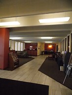 Econo Lodge Inn & Suites