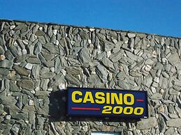 Econo Lodge Inn & Suites