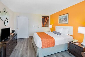 Howard Johnson by Wyndham Staunton