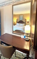 Maddox Inn