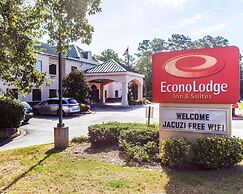 Econo Lodge Inn & Suites