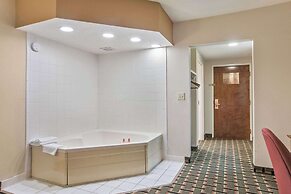 Econo Lodge Inn & Suites