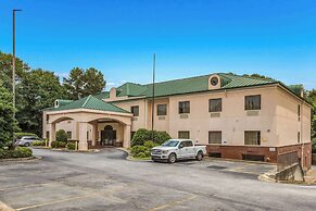 Econo Lodge Inn & Suites