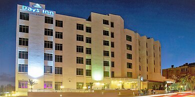 Days Inn by Wyndham Hotel Suites Amman