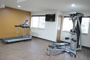 MainStay Suites Dubuque at Hwy 20