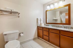 MainStay Suites Dubuque at Hwy 20