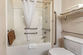 MainStay Suites Dubuque at Hwy 20