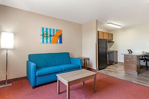 MainStay Suites Dubuque at Hwy 20