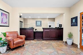 MainStay Suites Addison-Dallas