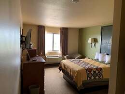 Super 8 by Wyndham Perryville