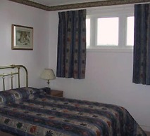 Comerford's Ocean View Efficiency Units