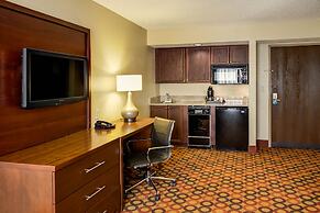 Comfort Suites Airport