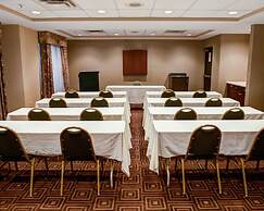 Comfort Suites Airport