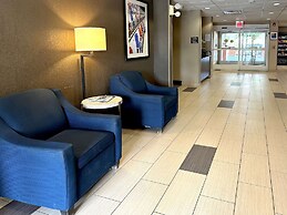 Comfort Suites Airport