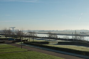 Golden Jubilee Hotel