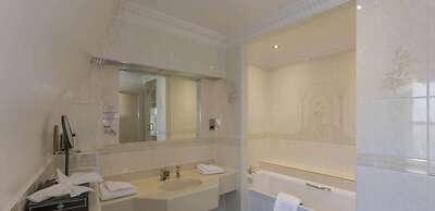 Best Western Moores Central Hotel