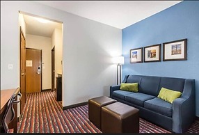 Comfort Suites St Charles - St Louis