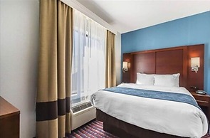 Comfort Suites St Charles - St Louis