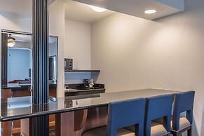 Comfort Suites St Charles - St Louis