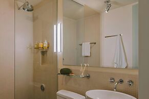 Chambers Hotel Central Park South, Sonder by Marriott Bonvoy