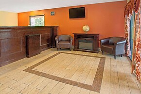 Super 8 by Wyndham Cincinnati/Springdale OH