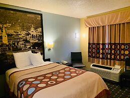 Super 8 by Wyndham Cincinnati/Springdale OH