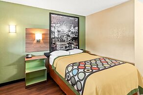 Super 8 by Wyndham Cincinnati/Springdale OH