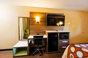 Super 8 by Wyndham Cincinnati/Springdale OH