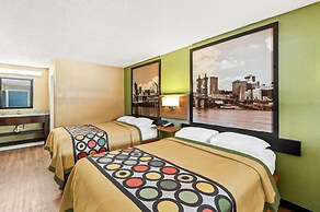 Super 8 by Wyndham Cincinnati/Springdale OH