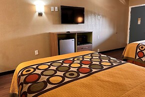 Super 8 by Wyndham Cincinnati/Springdale OH