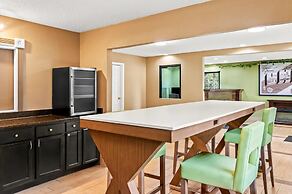 Super 8 by Wyndham Cincinnati/Springdale OH