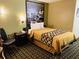 Super 8 by Wyndham Cincinnati/Springdale OH