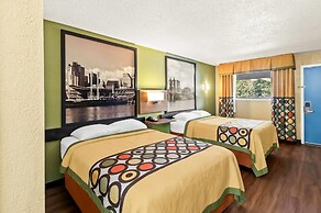 Super 8 by Wyndham Cincinnati/Springdale OH