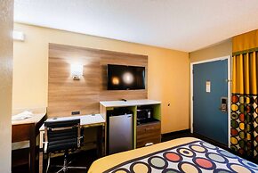 Super 8 by Wyndham Cincinnati/Springdale OH